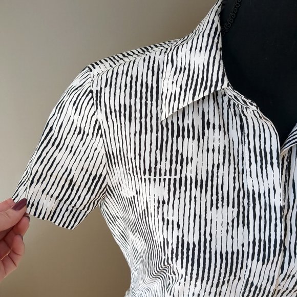 Club Monaco Black White Summer Abstract Printed Button Down Shirt - Picture 5 of 15